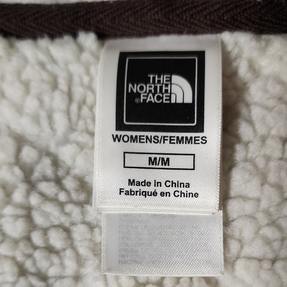 The North Face Dark Brown Quilted Vest - Picture 2 of 9